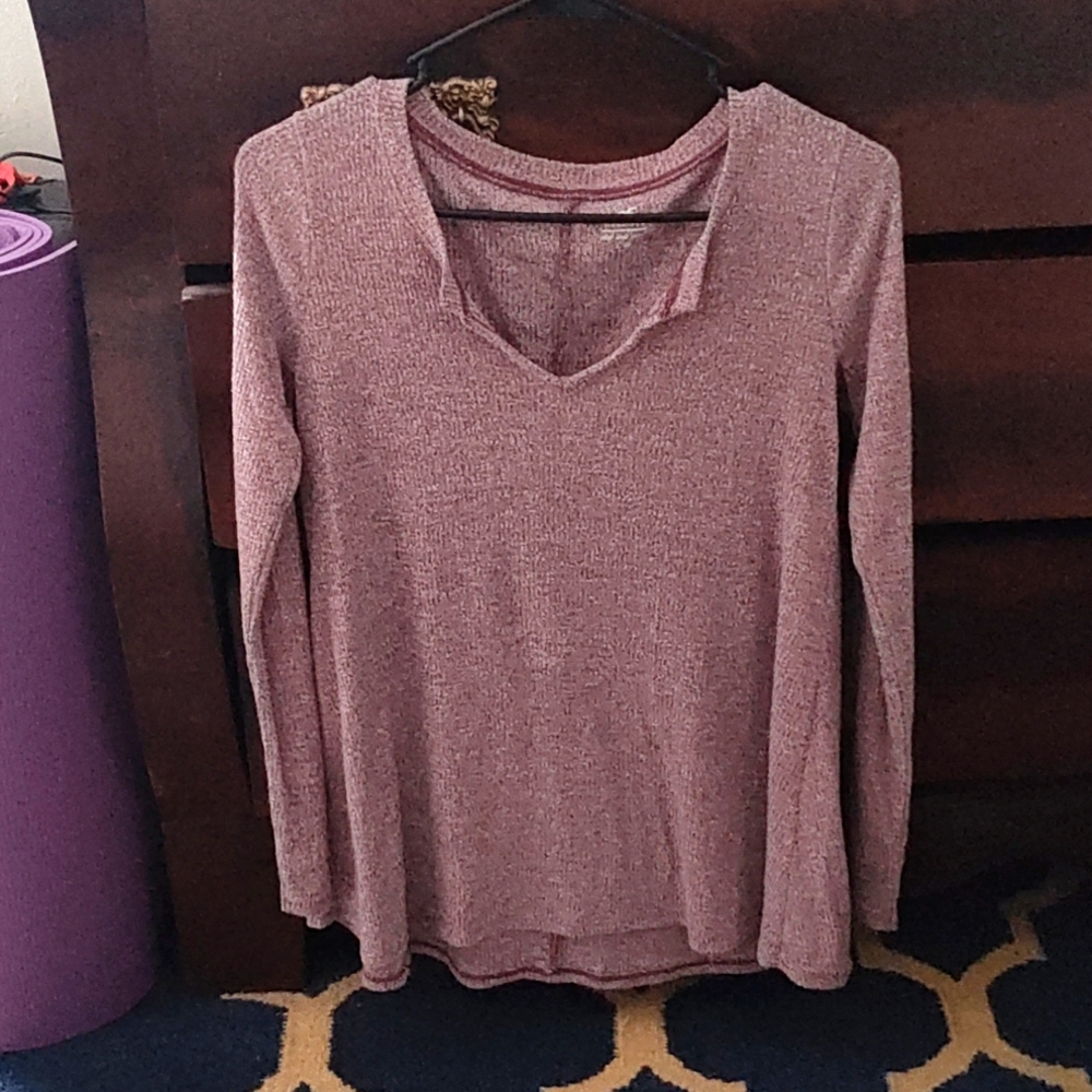 Hollister Long Sleeve Cut V Neck Shirt - S